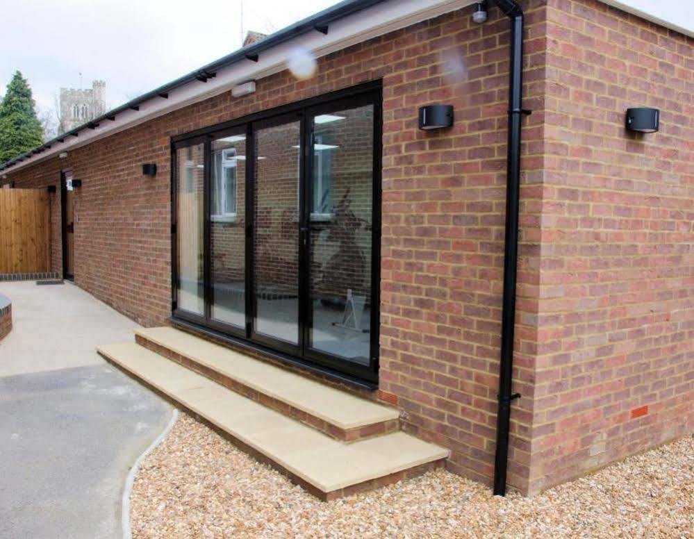 The Old Palace Lodge Dunstable Exterior photo